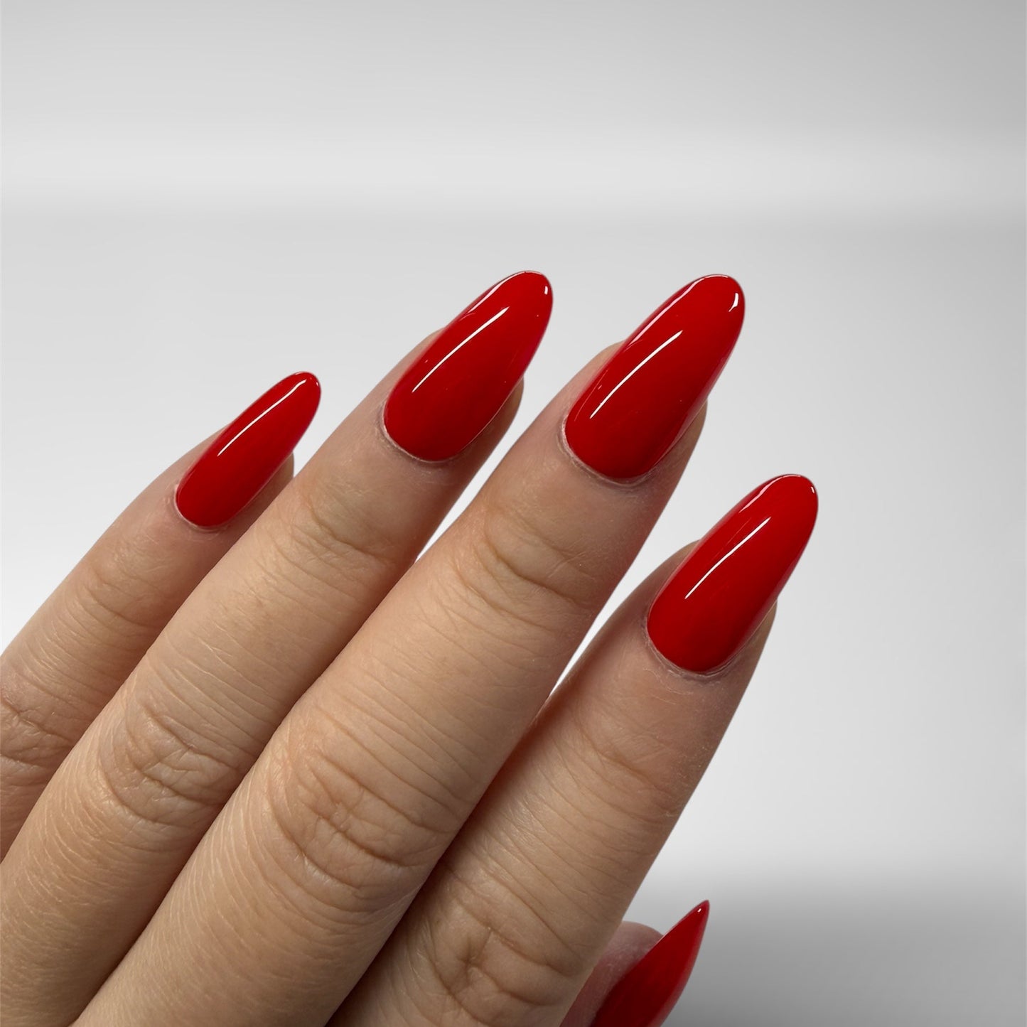 Scarlet Nail Set